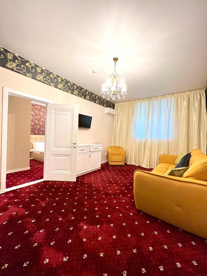 Sergeev Hotel Mykolaiv Eksteriør billede