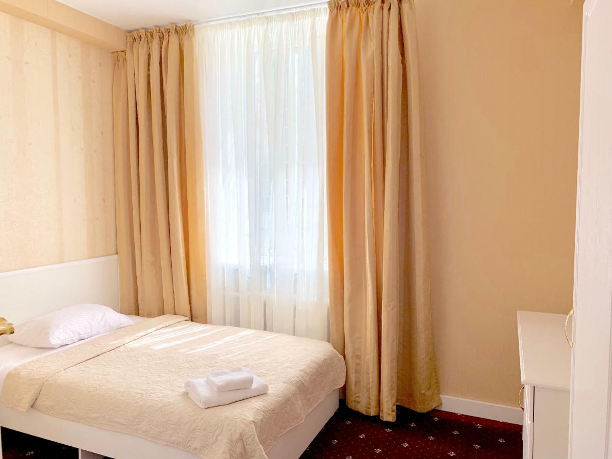 Sergeev Hotel Mykolaiv Eksteriør billede