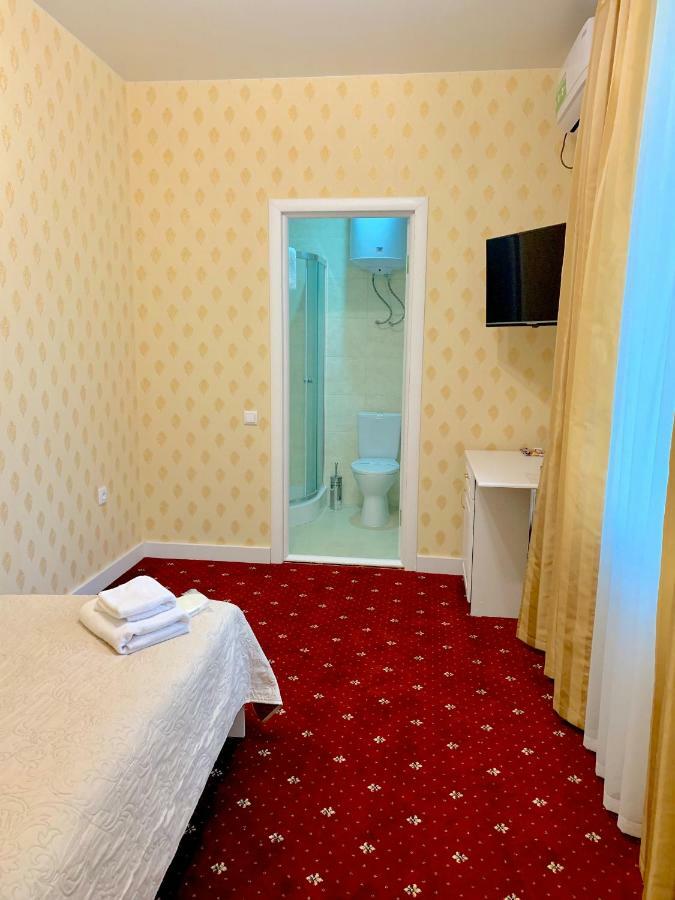 Sergeev Hotel Mykolaiv Eksteriør billede