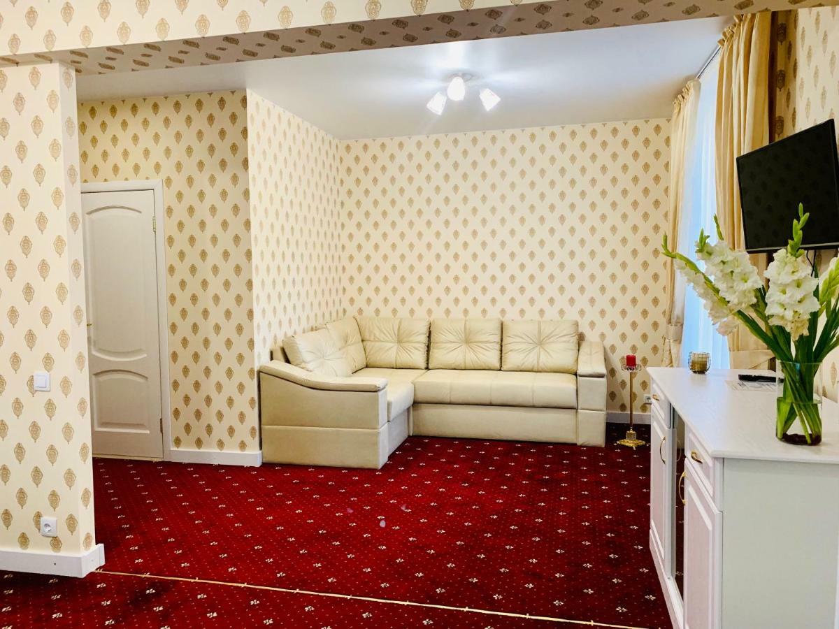 Sergeev Hotel Mykolaiv Eksteriør billede